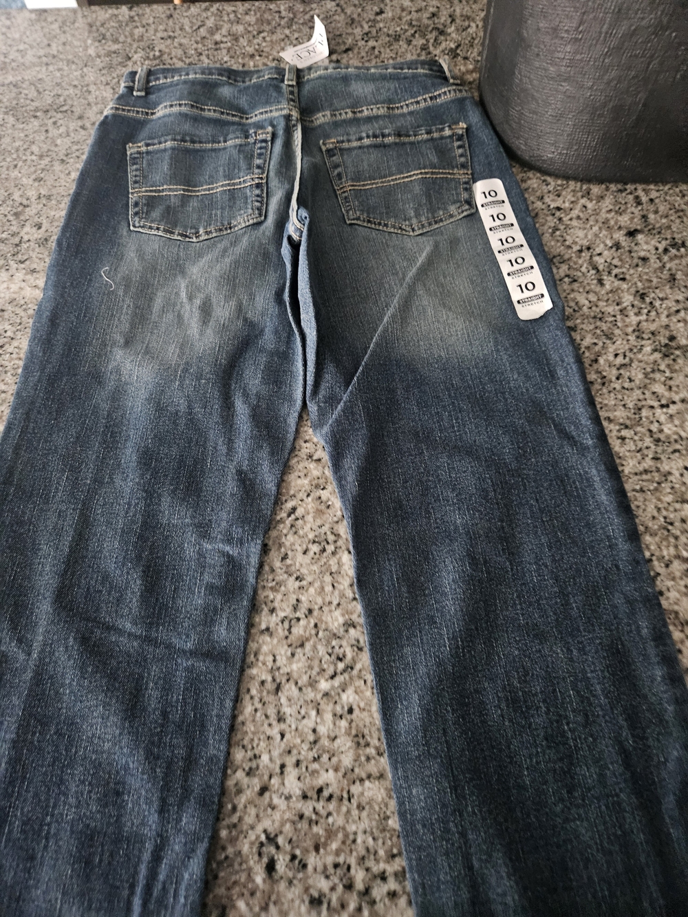 Classic Men’s Straight-Leg Jeans in Dark Blue